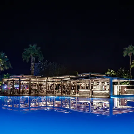 Club Tuana Complex