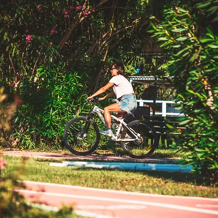 Club Tuana Üdülőközpont