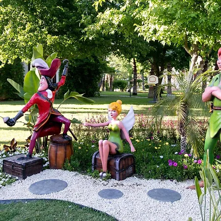 Club Tuana リゾート フェティエ