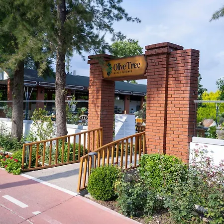 Complex Club Tuana 5*