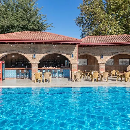 Club Tuana フェティエ