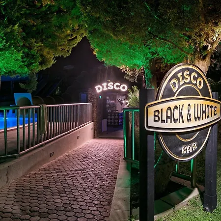 Üdülőközpont Club Tuana