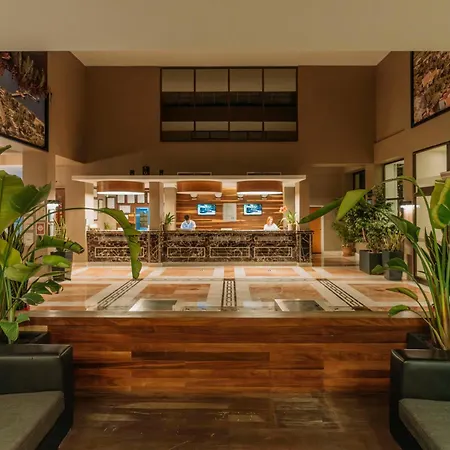 Club Tuana 5* フェティエ