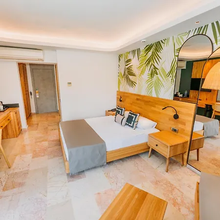Club Tuana Complex 5*
